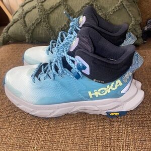Hoka Trail Code Size 5.5
